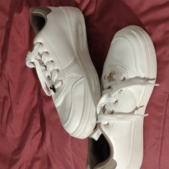 Disney donald duck sneakers size 7 - Picture 4 of 7